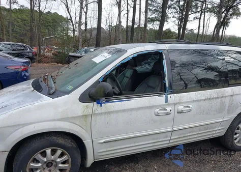 2003 Chrysler Town & Country Lxi from USA, damaged, VIN 2C4GP54L63R195690